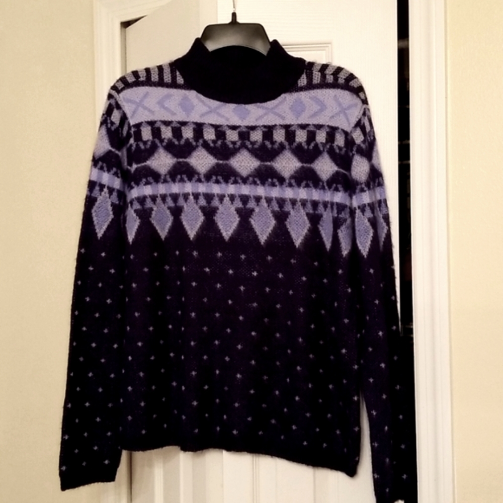 Long sleeve sweater